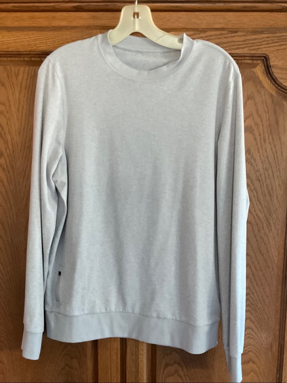 Vuori Light Gray Crewneck Sweatshirt